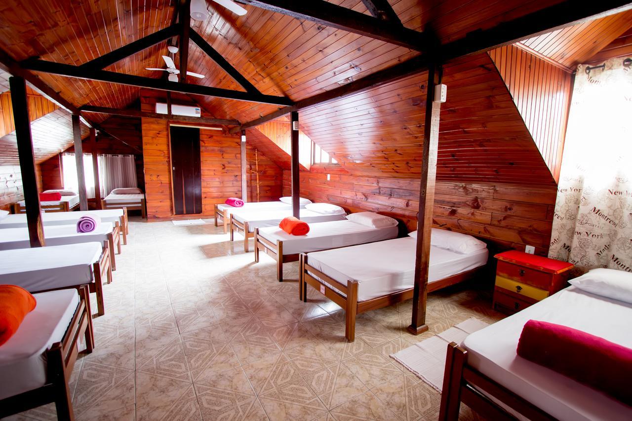 Cabanas Hostel & Suites Balneário Camboriú エクステリア 写真