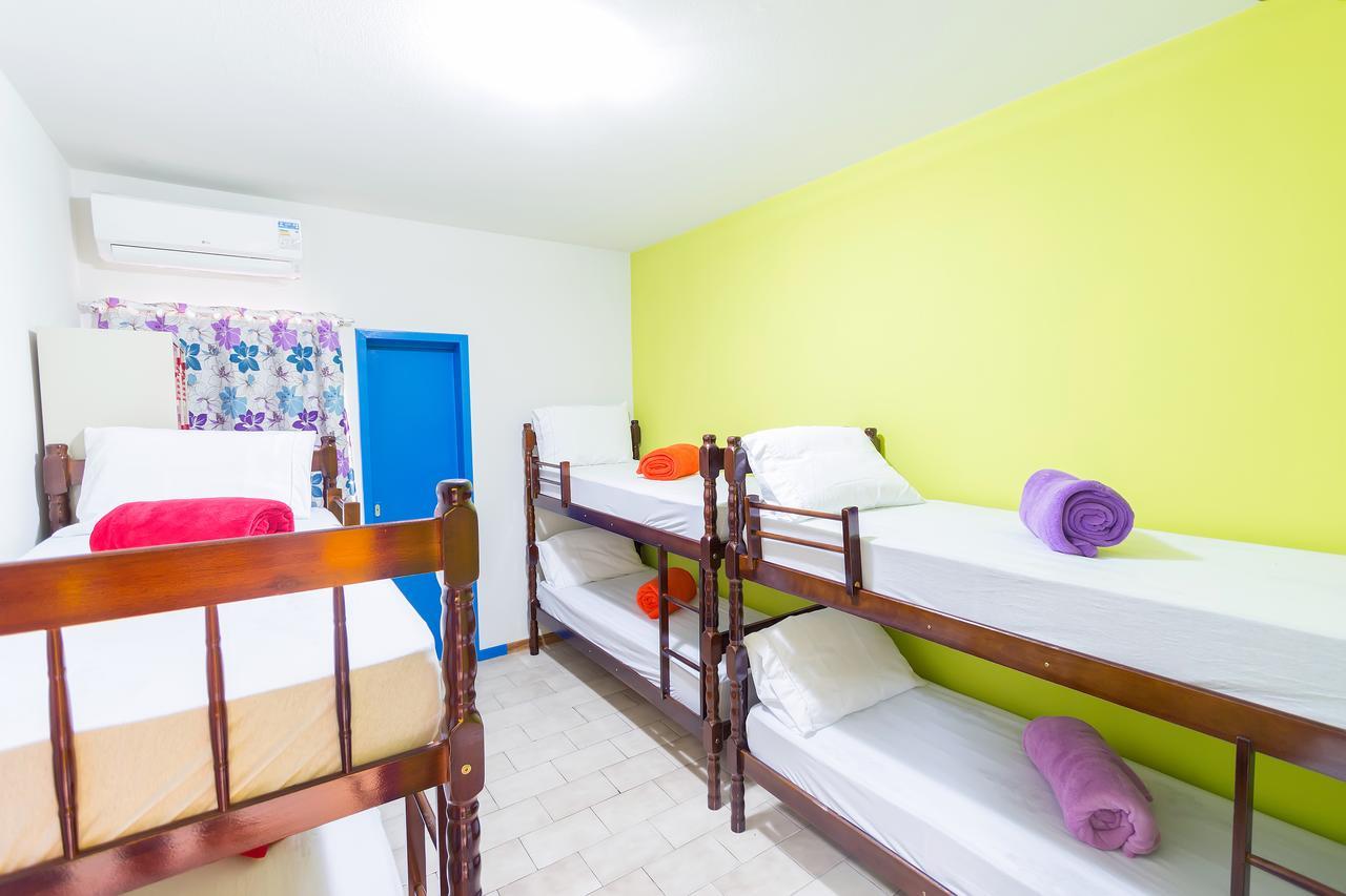 Cabanas Hostel & Suites Balneário Camboriú エクステリア 写真