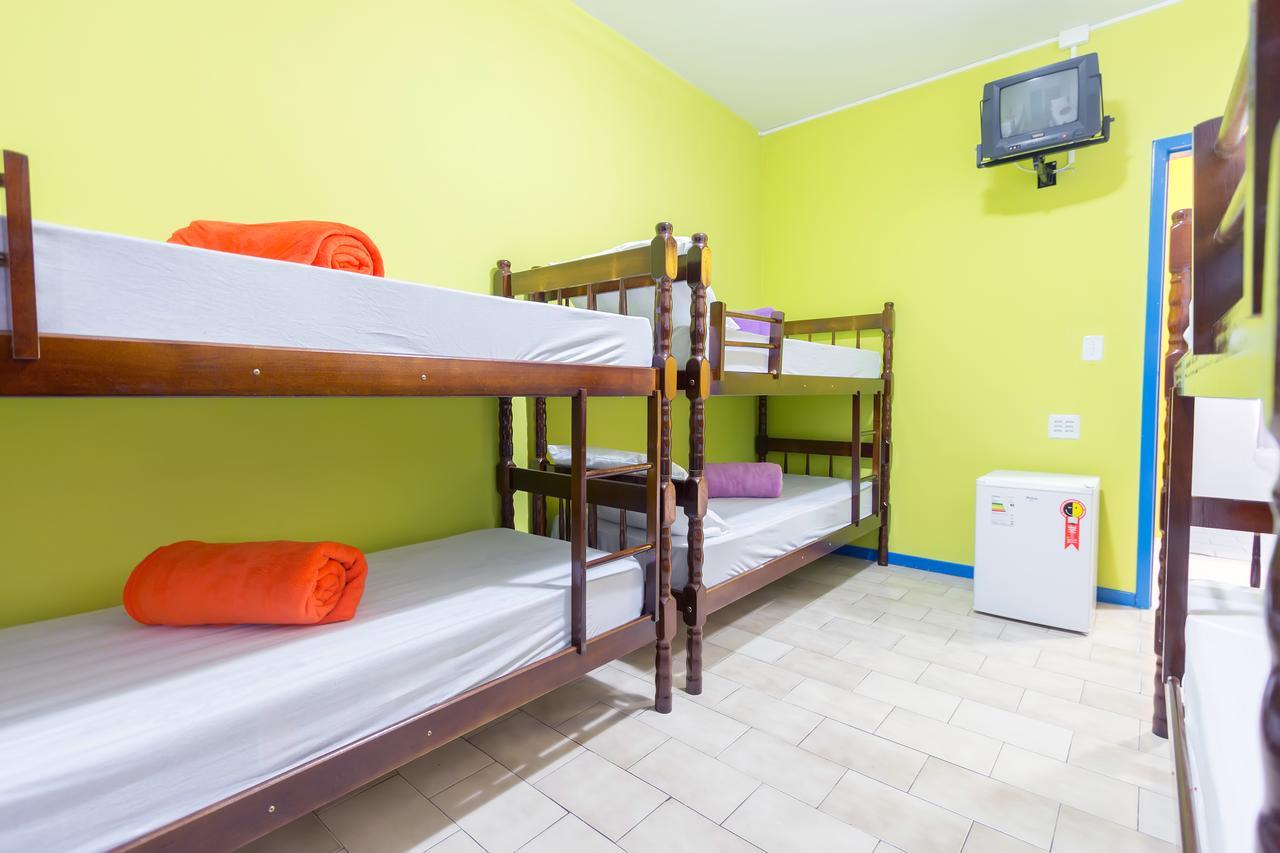Cabanas Hostel & Suites Balneário Camboriú エクステリア 写真
